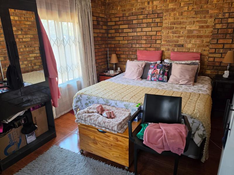 3 Bedroom Property for Sale in Roodia Free State